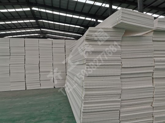 擠塑保溫板在什么條件下才能施工？